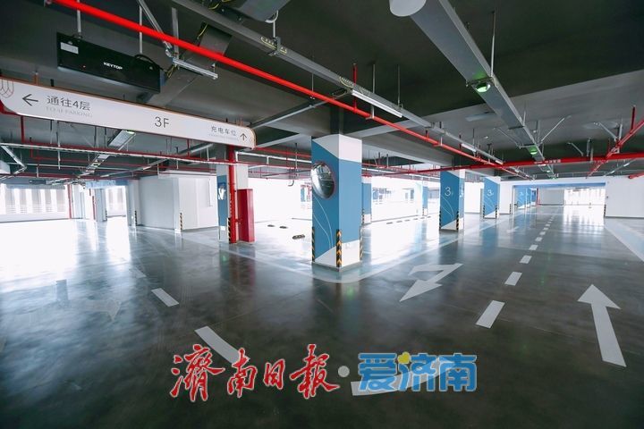 向上要“空间”，济南洪楼片区智慧停车楼启用