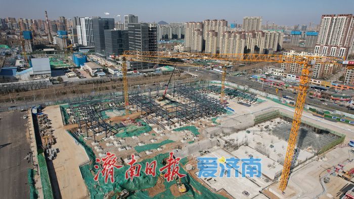 济南工业南路北小学项目钢结构施工稳步推进