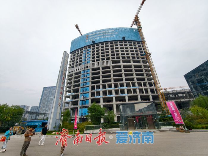 西客站片区在建“第一高”建设提速