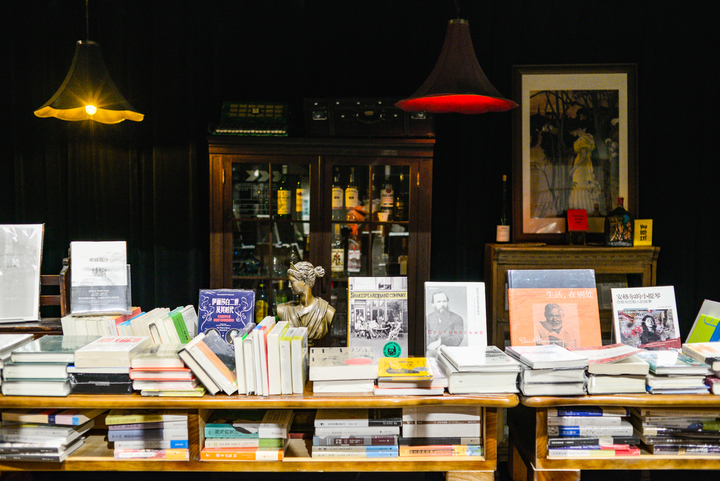 山东两家书店被评为2024“年度最美书店” ！济南阡陌书店·579百工集店上榜