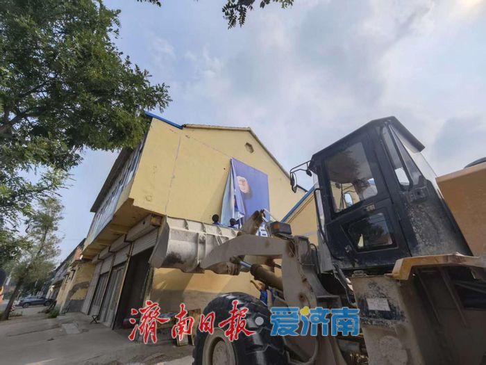 济阳城管：扎实开展违规广告整治，持续提升市容环境品质