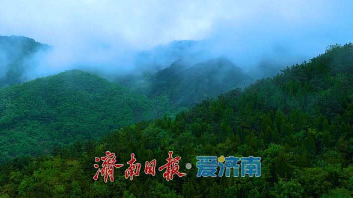 雨后济南九如山云雾缭绕宛如仙境