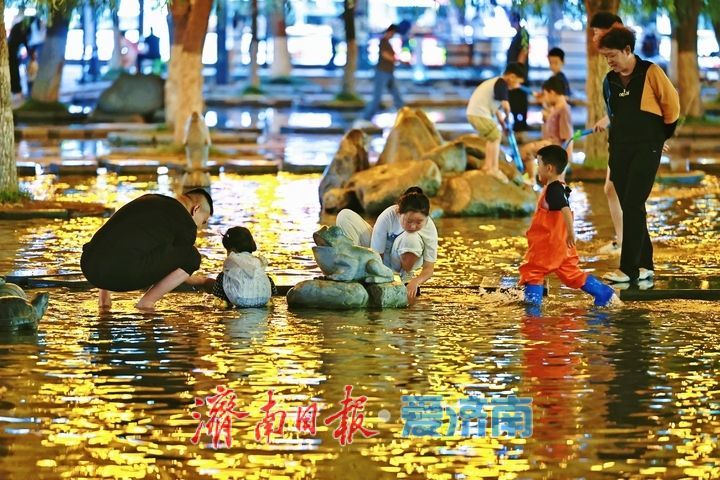 清凉戏水乐享夏日