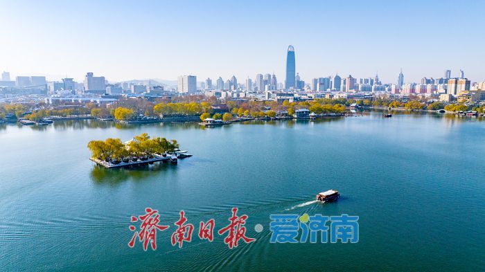 雪后大明湖景如画 超然楼与城市天际同框