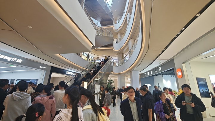 全国首个万象里落地济南！华润济南槐荫万象里今日盛大开业