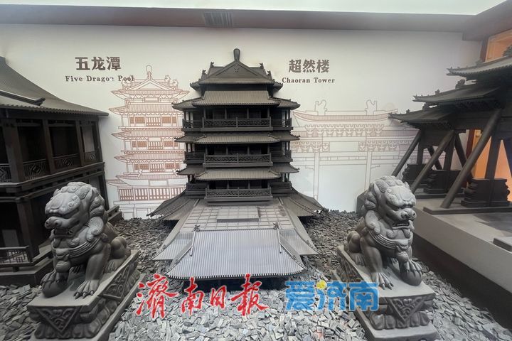 巧克力复刻泉城景点！芙蓉街“甜蜜地标”引游客打卡