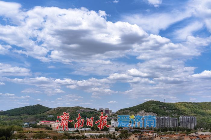 济南晴空再现，持续上演壮美云海景观