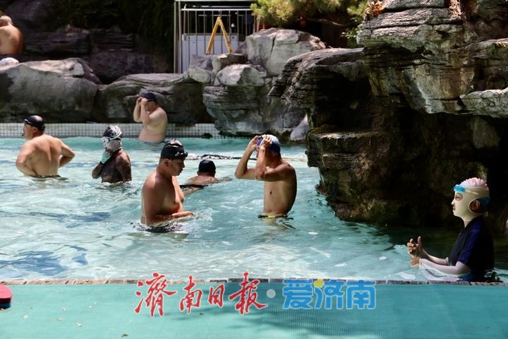 一年四季 泉在济南丨高温来袭 泉水浴场成市民消暑好去处
