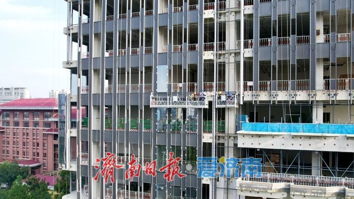 小梁庄项目A地块工程稳步推进 打造现代化商业办公新地标​