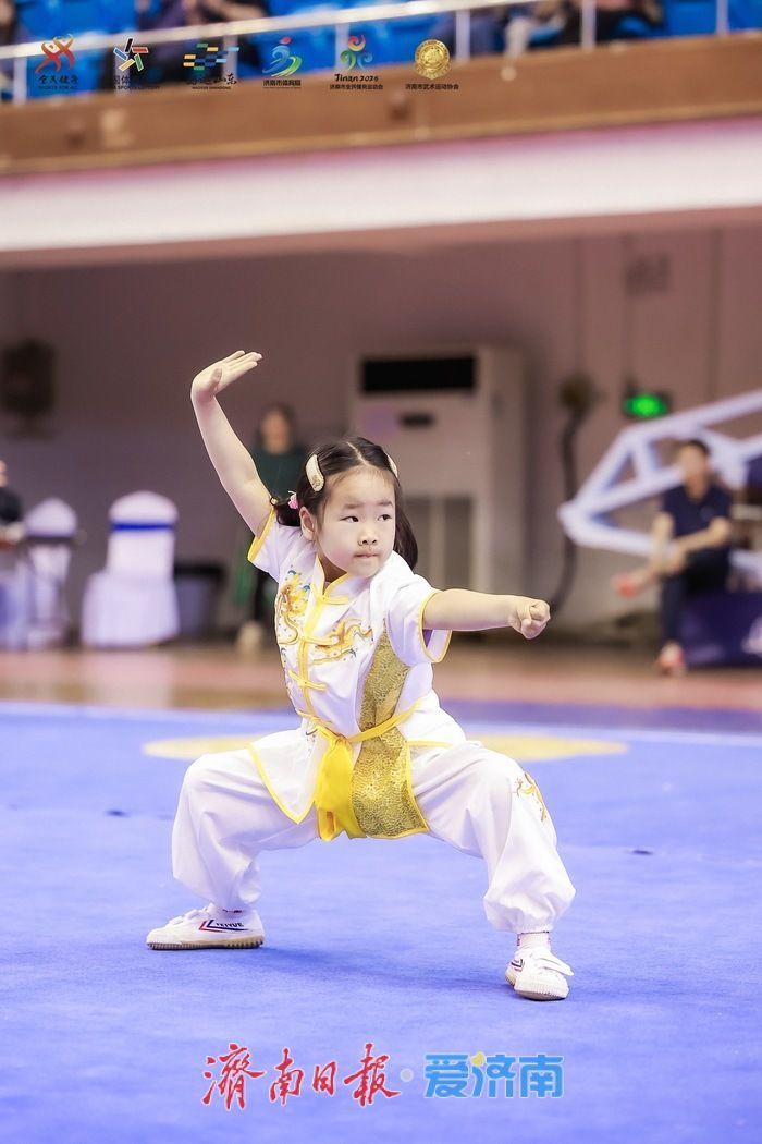 泉城论剑显身手 武脉传承展英姿！2025年济南市第三届青少年武术邀请赛举行
