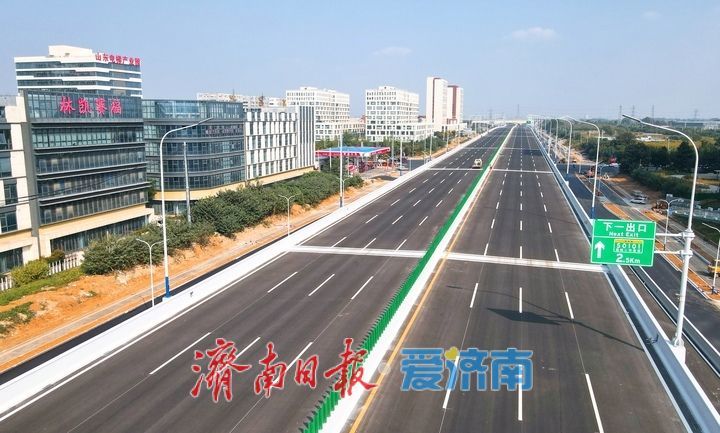 济南工业北路快速路东延项目双向八车道新建高架路展现雄姿