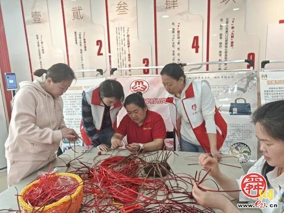 暖心守护 健康同行 济南市妇联、中国人寿济南市分公司联合举办“呵护泉城女性健康行动”