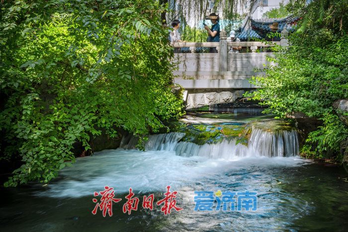 一年四季 泉在济南丨趵突泉水位攀升至28.92米，景区瀑布景点成为新打卡亮点