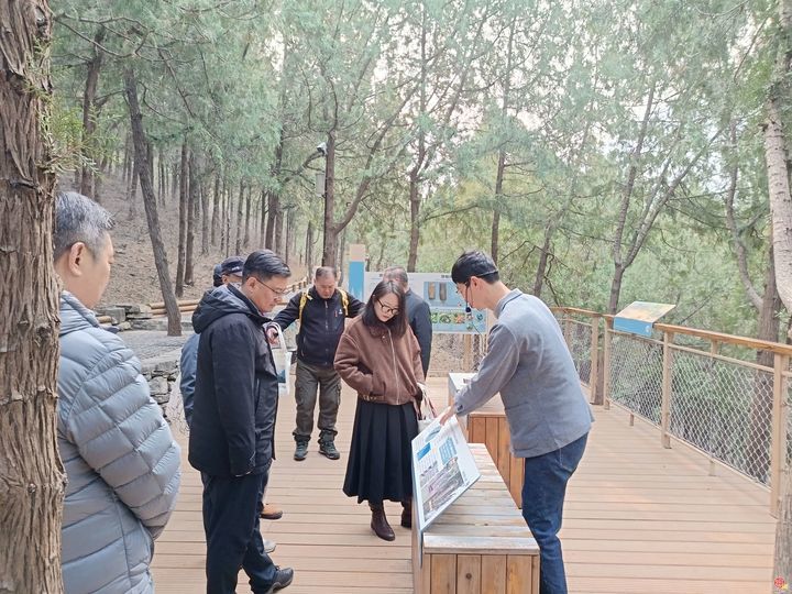 济南市园林和林业绿化局举办“零距离体验，争当森林守护者”政府开放日活动