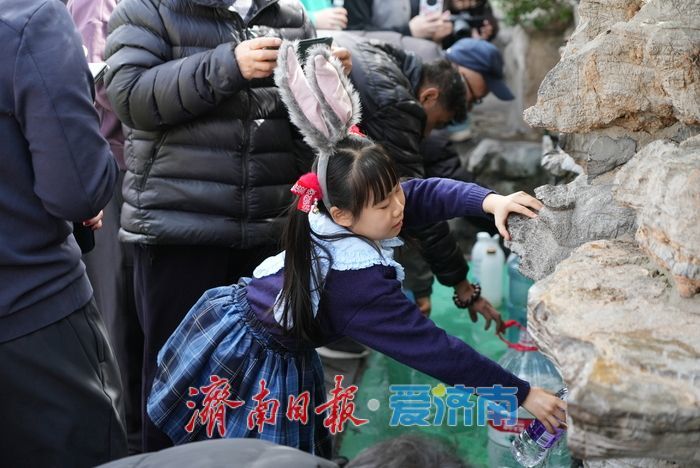 泉在济南过大年丨掬一捧清泉，这个春节 “甜” 到心里