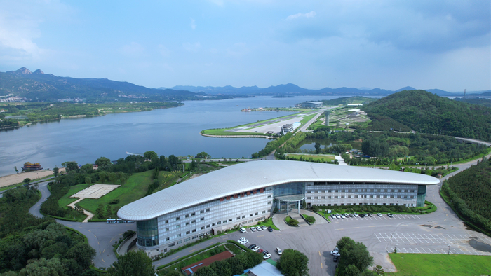 初秋雪野 湖光山色风光美
