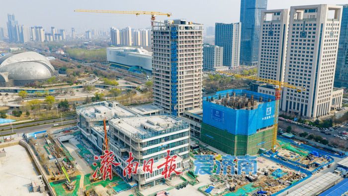 西客站B-3地块建设提速 核心建筑封顶 超高层加速推进