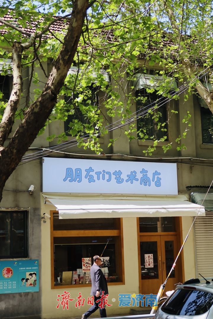 历史当“导游”，小店会“写诗”：“网红街区”不“网红”