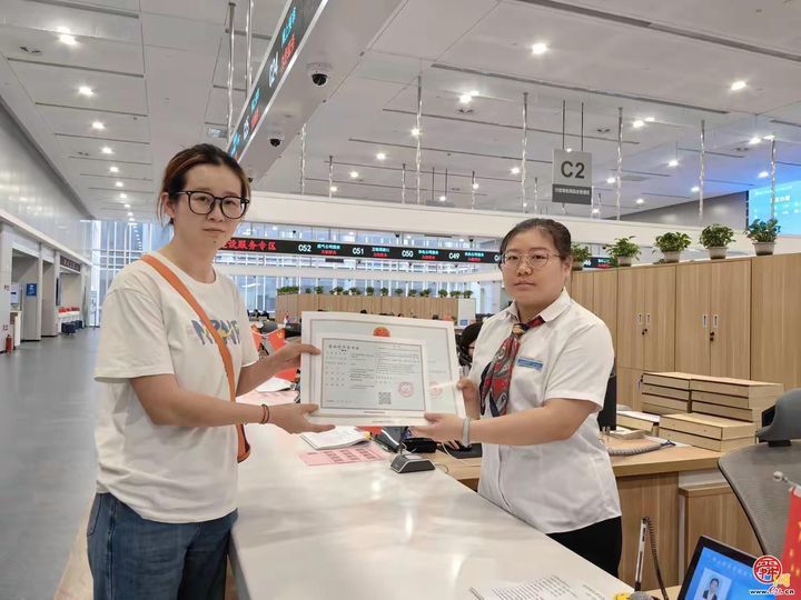 章丘连锁食品经营企业审批迈入“1小时”时代   瑞幸咖啡率先落地
