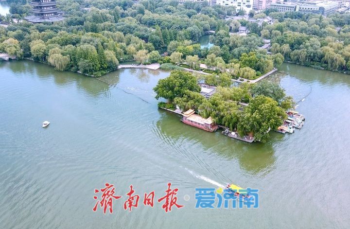 一年四季 泉在济南丨泉城初夏巧云伴，一城山色半城湖