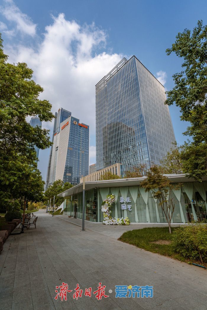 一年四季 泉在济南丨济南绸带公园：都市里的生态休闲乐园