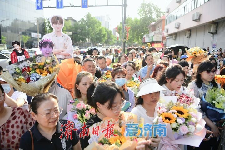 大幕落下，考生挥别高考“成人礼”怀揣梦想再出发