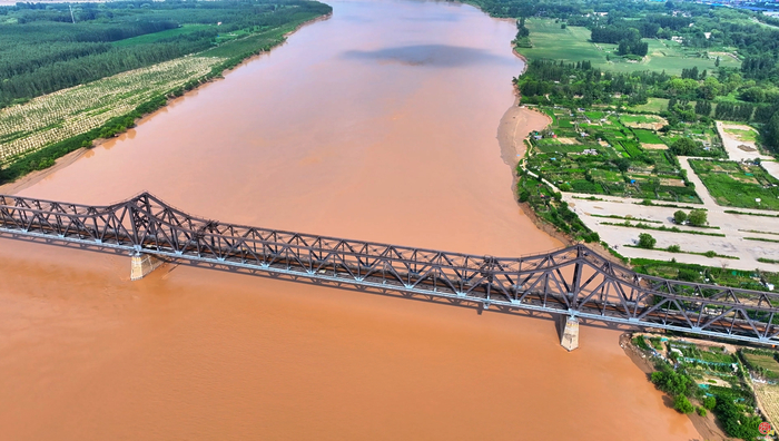 国宝风华丨济南泺口黄河铁路大桥：钢铁巨龙...