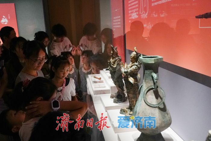 抓住暑期尾巴 山东博物馆参观持续火热