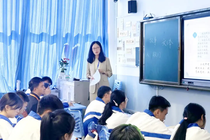 济南中学学科教师组团赴甘肃积石中学“送课送研送报告”