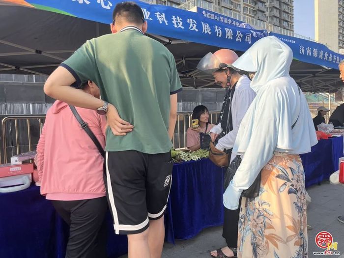  Take a big bite of meat! The "Spring People's Livestock Feast" is full of fragrance, and the citizens' "food" is lingering