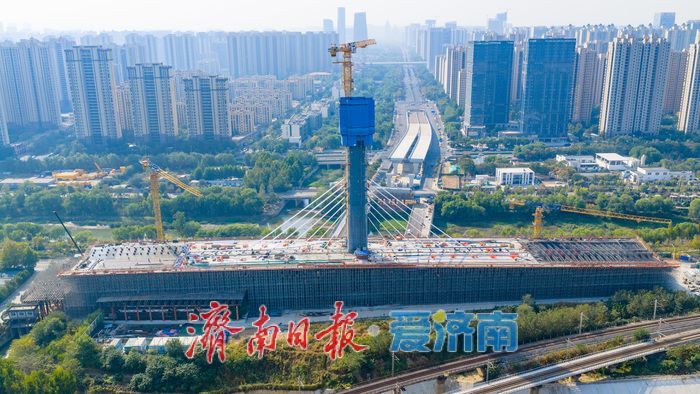 项目强省会｜单塔斜拉桥展露新貌 腊山河西路北延项目打通西城区南北交通断点