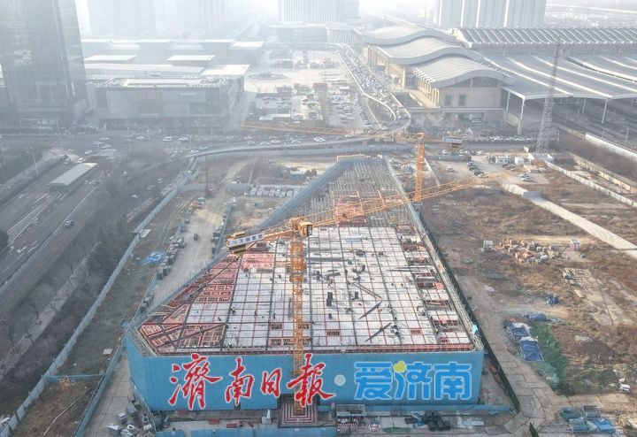 济南西站北侧将新增一座停车楼，提供千余停车位