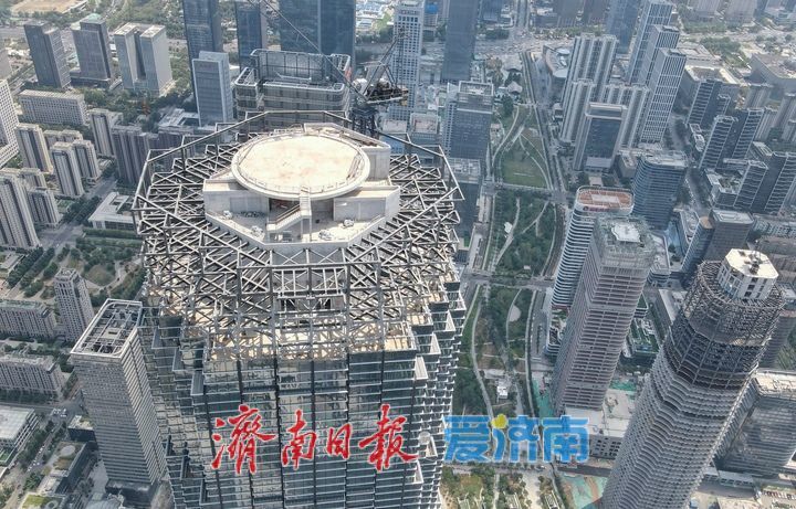 项目强省会｜济南“第一高”塔冠钢结构吊装完工
