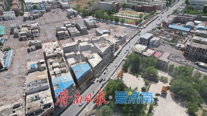 还乡店城中村改造按下“快进键”，村民自建房拆除进展显著