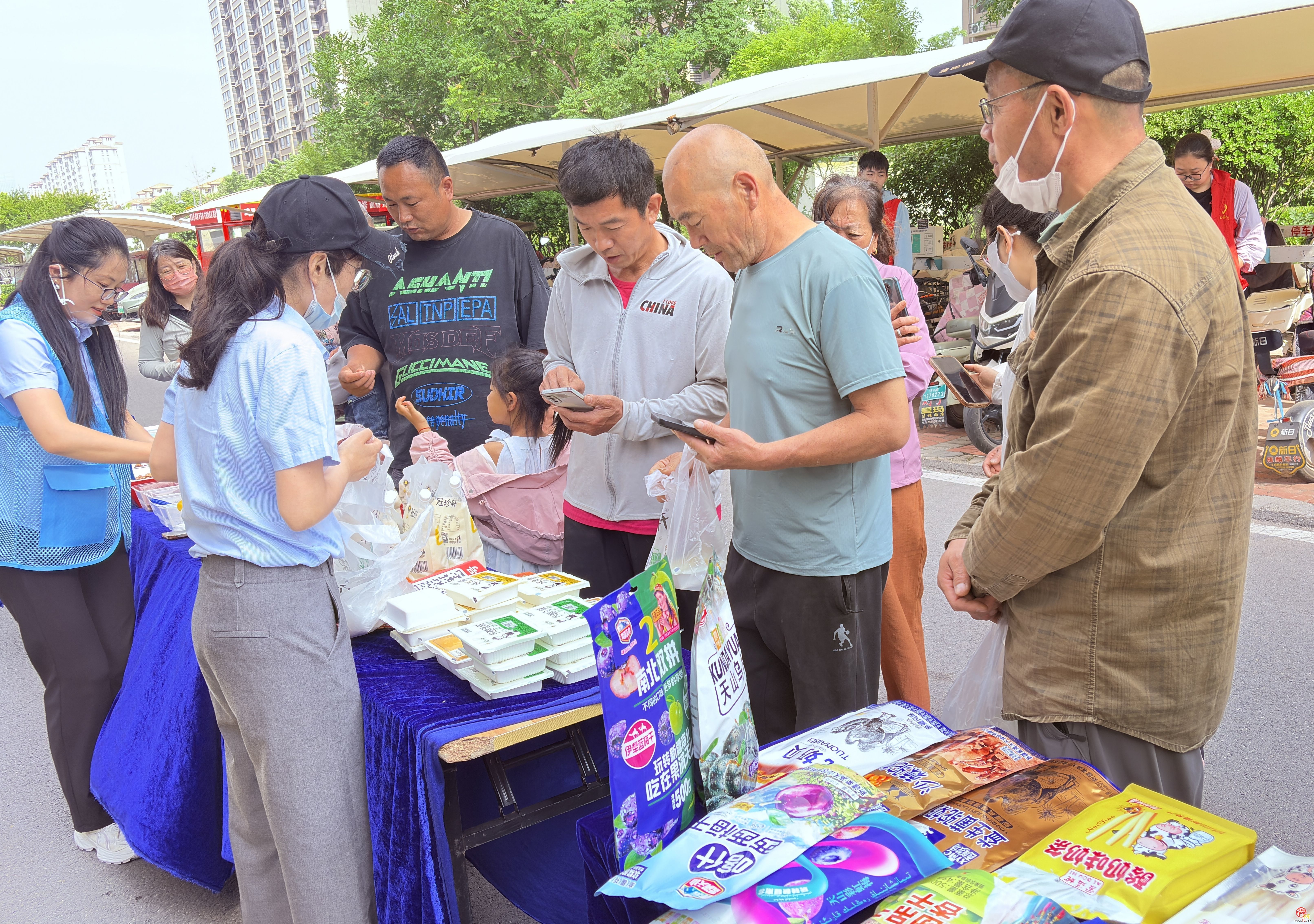 章丘这场“集”  烟火气拉满！泉水人家2026首场社区行热热闹闹收摊啦