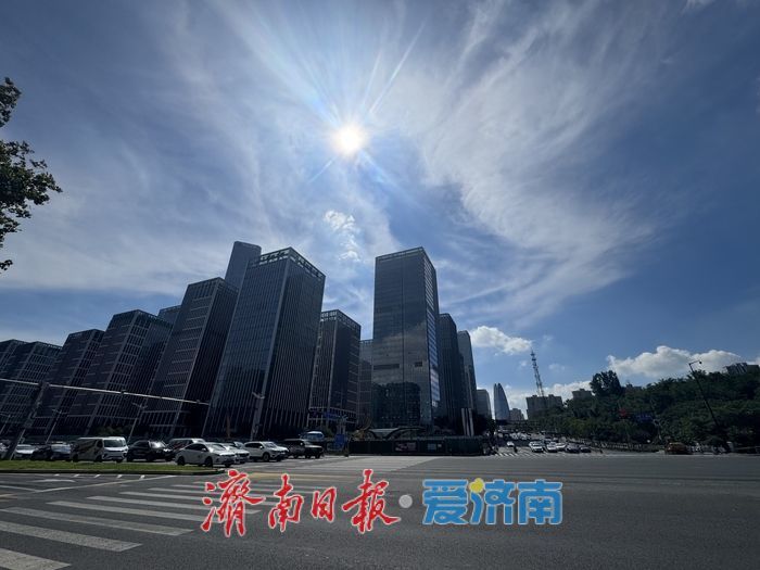 一年四季 泉在济南丨蓝天白云作“画布” 初秋济南尽显诗意画卷