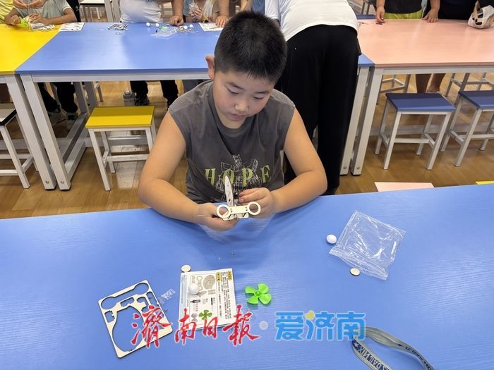 探秘水下机器人！济南市科技馆“小小科学家”公益课堂解锁机械鱼奇妙世界