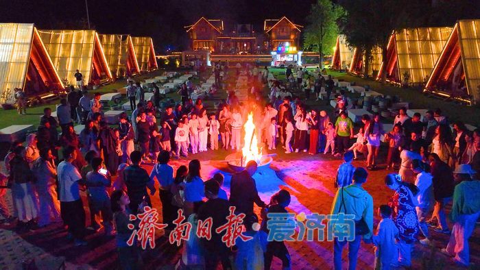 一年四季·泉在济南 