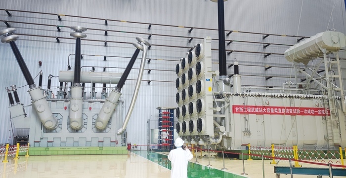 连续182台零故障 济南造出世界级“电力心脏” 正守护在高原、荒野戈壁、城市电网等诸多角落
