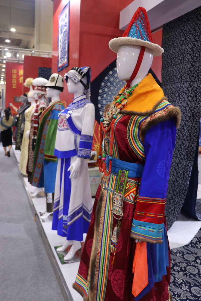 第八届非博会丨记者带您逛非遗：探寻传统文化的现代魅力