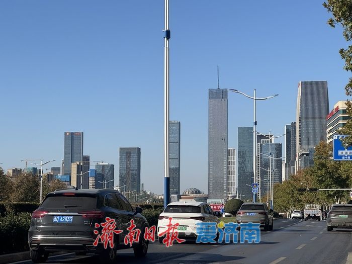 一年四季 泉在济南丨碧空映城郭 济南初冬画卷徐徐展开