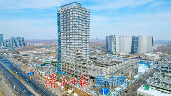 济南工程医疗大数据中心公交枢纽项目主体结构封顶