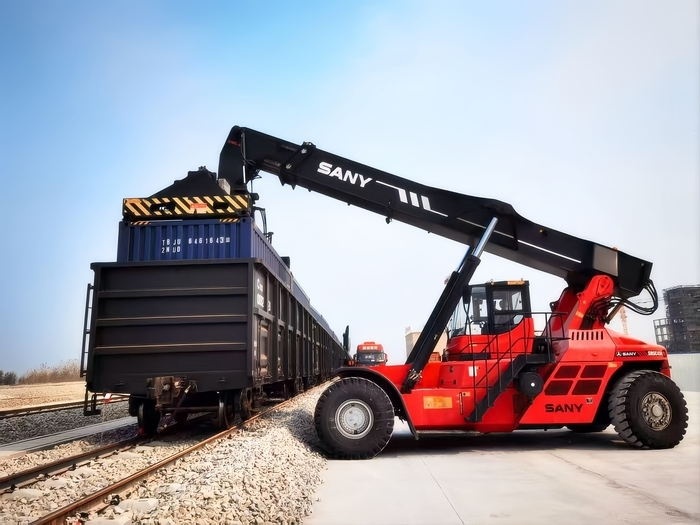 山东高速集团铁路货运量连续三年突破一亿吨