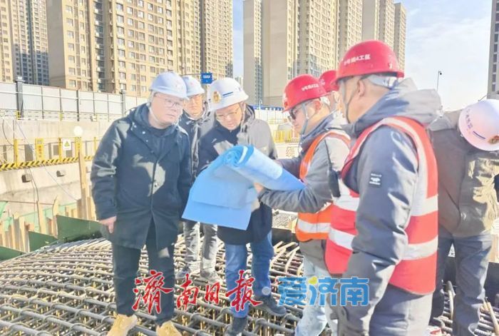 轨道交通9号线一期工程荷花路站主体结构封顶