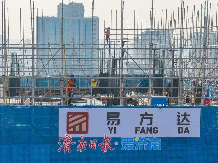 国庆施工不停歇，洪楼天地A区塔楼封顶，济南首家京东MALL进入开业倒计时