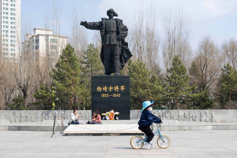 金秋里，听历史的声息拂过耳畔