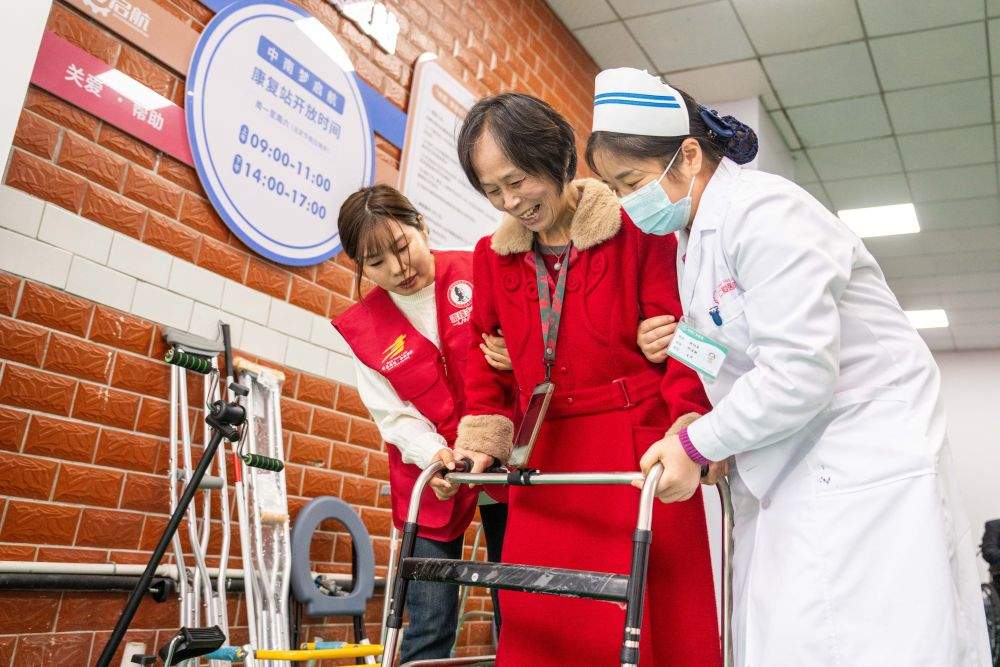 镜观·回响｜弘扬奉献、友爱、互助、进步的志愿精神