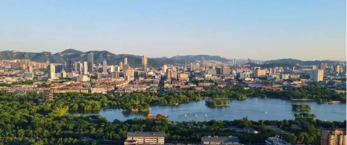 山高人为峰，技高心自远——技能星光耀泉城