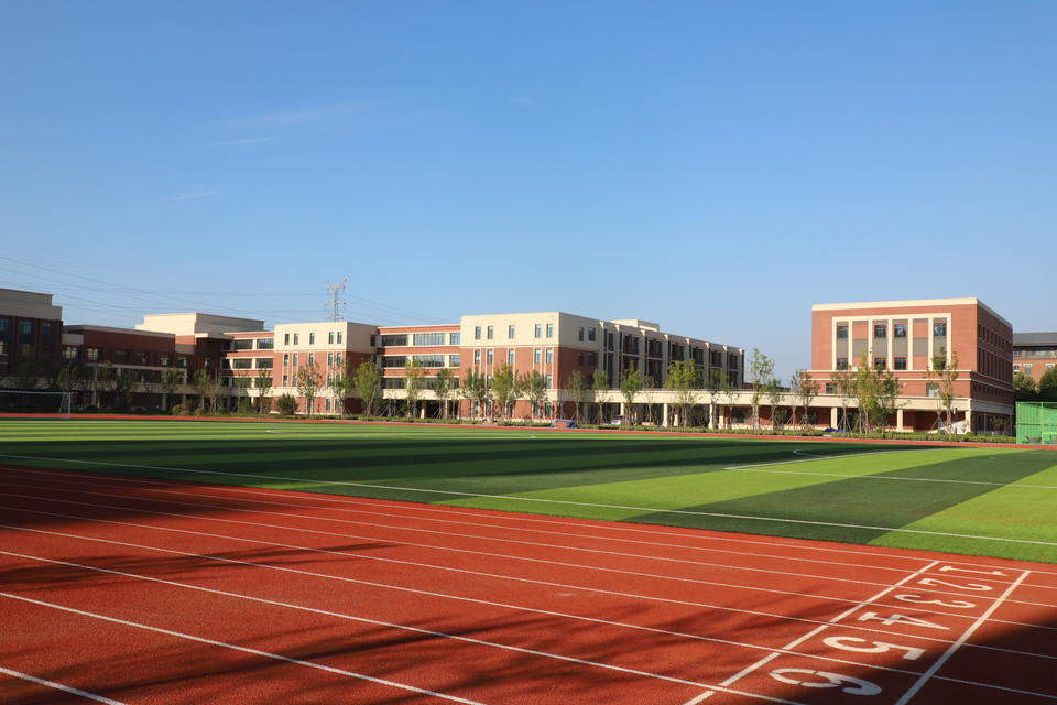 秋日开学季！济南市这几所中小学“上新”