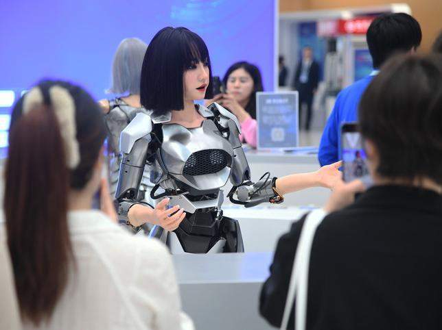 活力中国调研行｜逐浪大潮！“千年古都”变身“人工智能第一城”